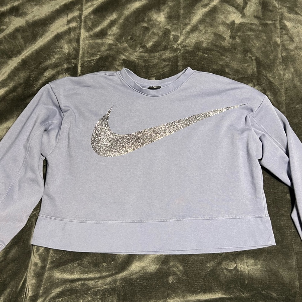 Women’s Nike crop crewneck